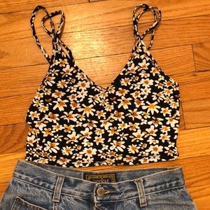 Kimchi Blue Daisy Floral Crop Top